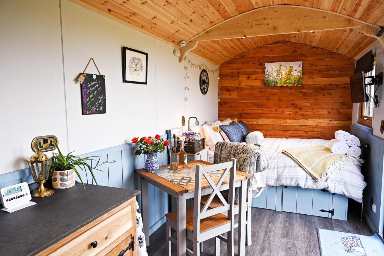 Vila Luxury Shepherd Hut In The Peak District Bakewell Exteriér fotografie