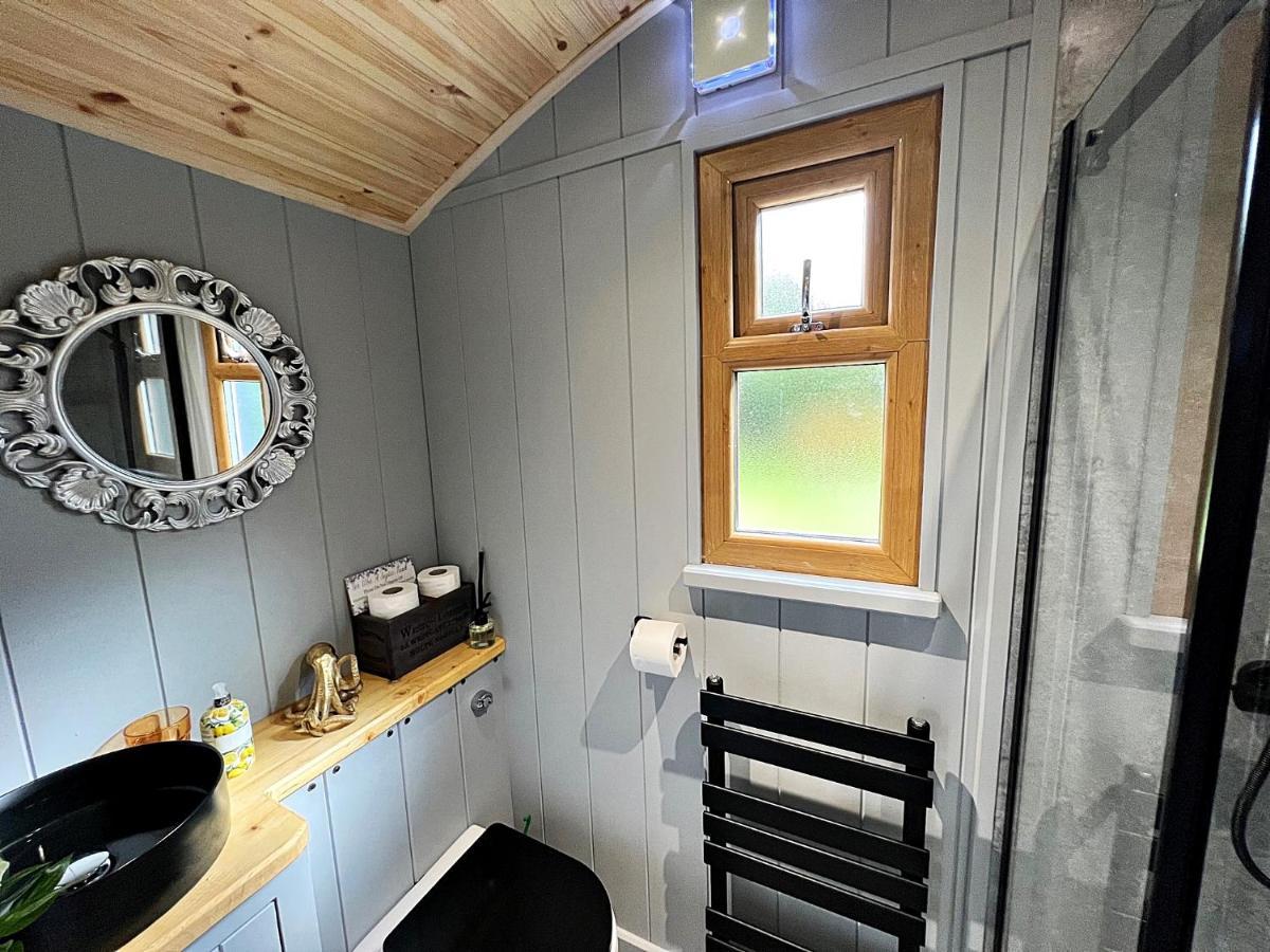 Vila Luxury Shepherd Hut In The Peak District Bakewell Exteriér fotografie