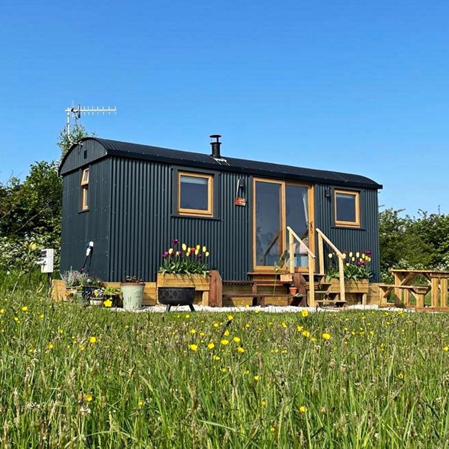 Vila Luxury Shepherd Hut In The Peak District Bakewell Exteriér fotografie