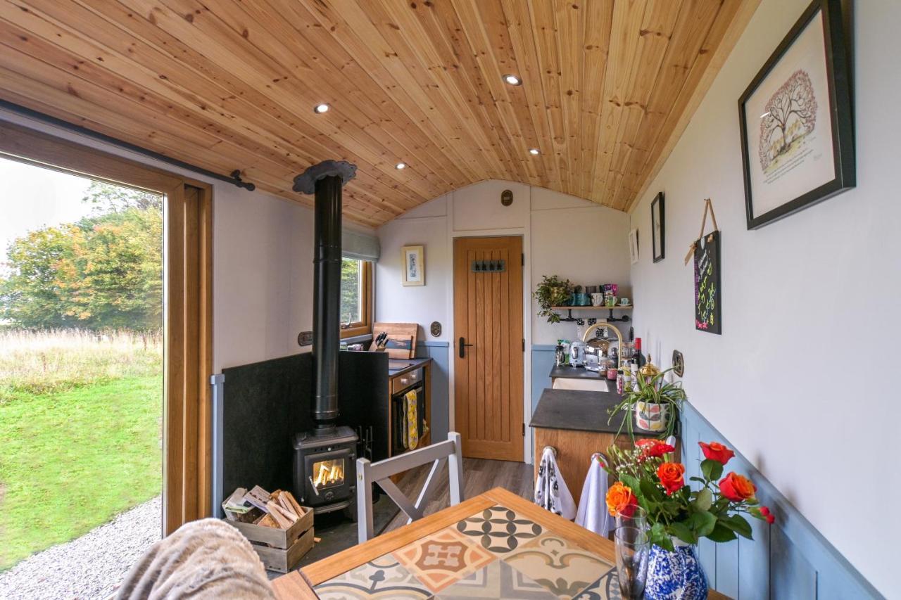 Luxury Shepherd Hut In The Peak District Bakewell Exteriér fotografie
