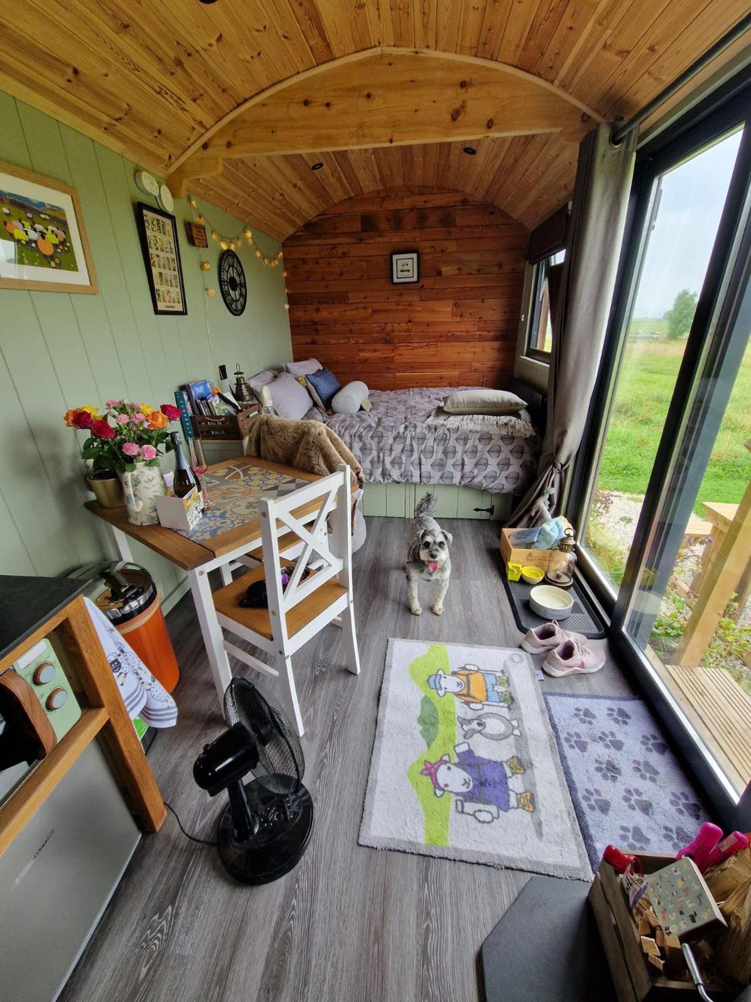 Vila Luxury Shepherd Hut In The Peak District Bakewell Exteriér fotografie